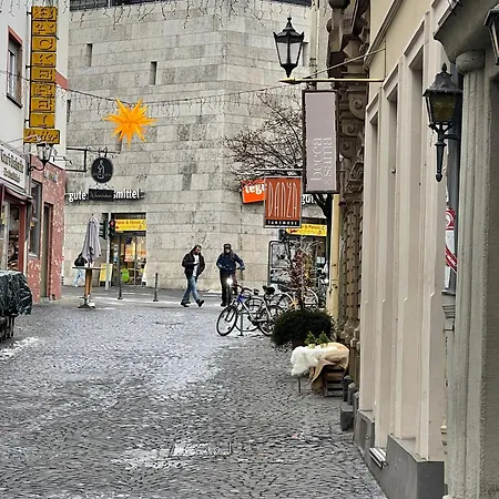 Haus Zum Bacchus Privates Einzelzimmer Nahe Bahnhof Roemisches Theater, Accommodatie bij particulieren Mainz
