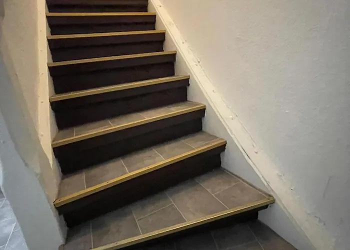 Haus Zum Bacchus Privates Einzelzimmer Nahe Bahnhof Roemisches Theater, *